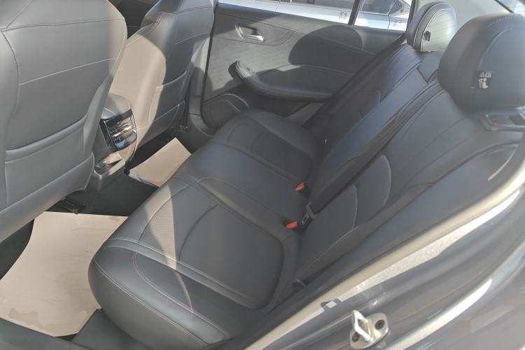 Used Roewe i5 2023 1.5L CVT Luxury Edition
