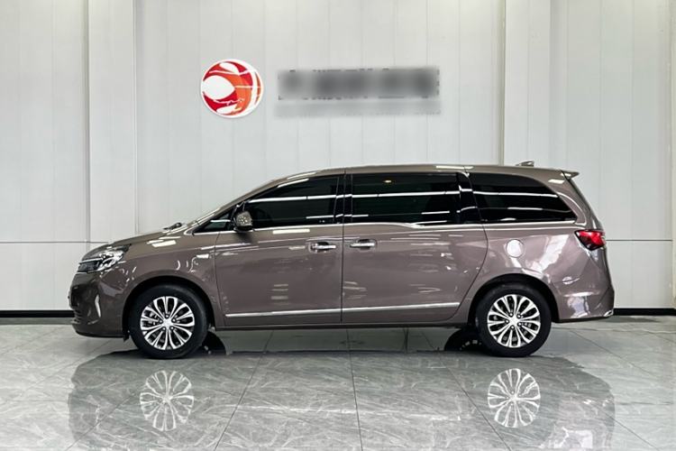 Used Buick GL8 2021 Land Cruiser Executive Class 652T Luxury Model
