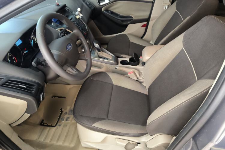 Used Ford Focus 2012 Sedan 1.6L Automatic Comfort Model
