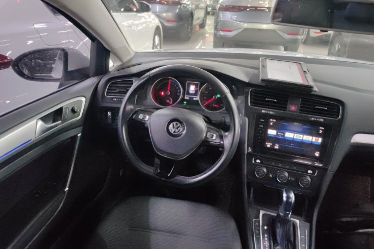 Used Volkswagen Golf Pure Electric 2020 Chari
