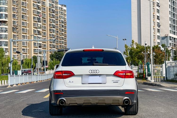 Used Audi A4 2014 40 TFSI allroad quattro plus version
