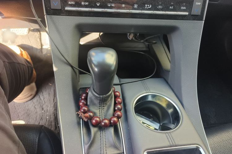 Used Toyota Avalon 2019 2.5L Touring Premium Version China VI Standard