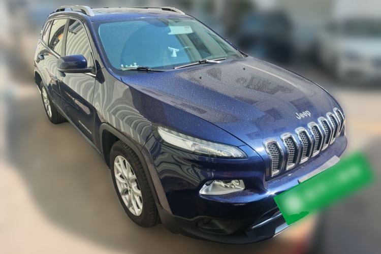 Used  Cherokee 2017 2.0L Superior Edition