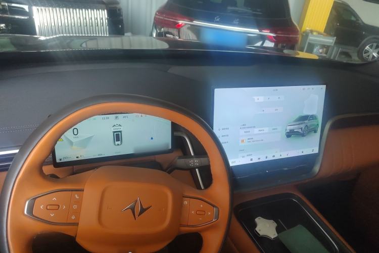 Used  eπ008 2025 210 Ultra Range-Extended Version 5 Seats
