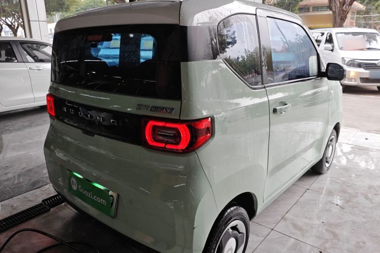 Used Wuling Hongguang MINIEV 2022 Macaron Premium Model – Lithium Ternary Battery
