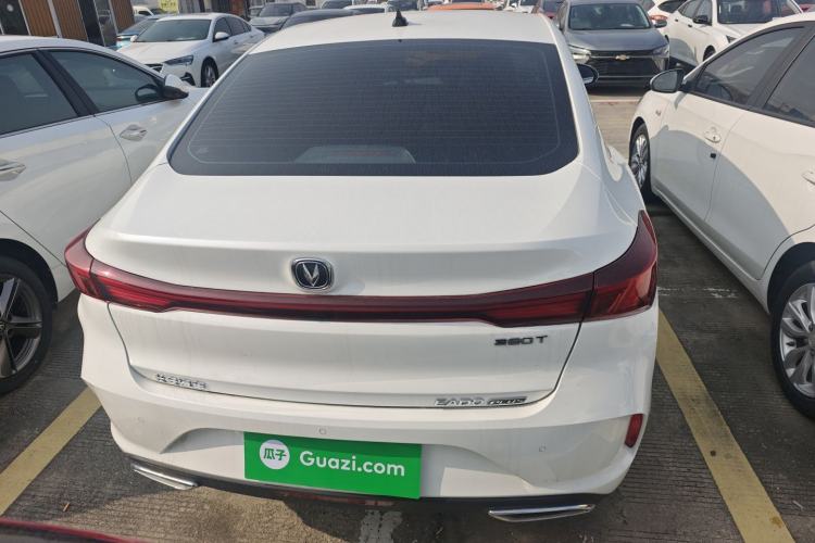 Used Changan Eado 2024 PLUS Blue Whale NE 1.4T GDI DCT High-Energy Edition
