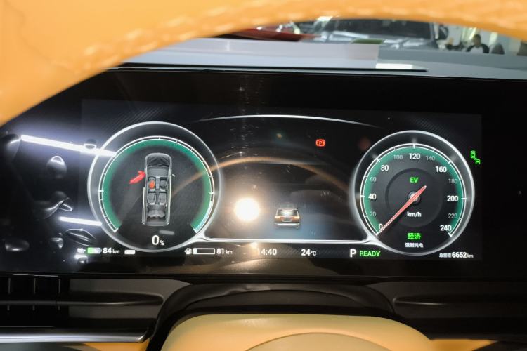 Used VOYAH Dream 2024 PHEV Ultra-Long Range Flagship Edition
