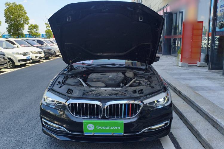 Used BMW 5 Series 2018 525Li Luxury Package
