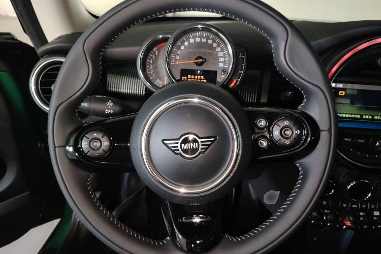 Used  MINI 2019 2.0T COOPER S 60th Anniversary Edition
