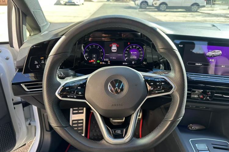 Used Volkswagen Golf 2023 Facelift 280TSI DSG R-Line Lite
