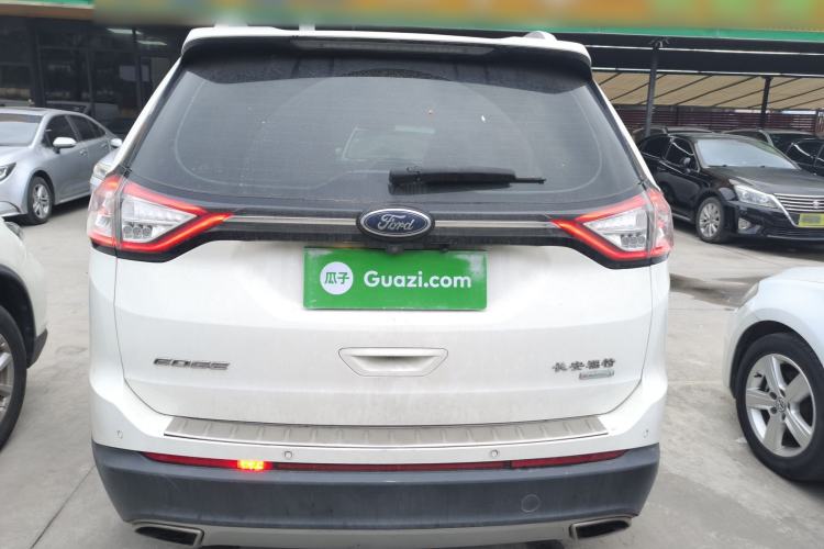 Used Ford Edge 2018 EcoBoost 245 Two-Wheel-Drive Platinum Edition 5 Seats
