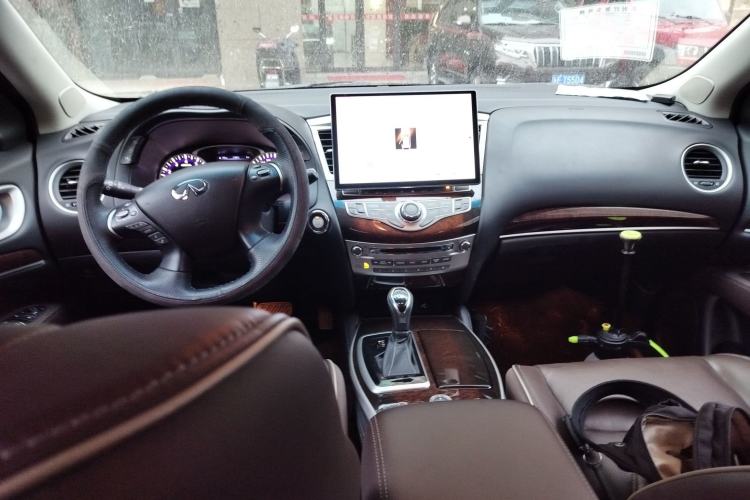 Used Infiniti QX60 2018 2.5 S/C Hybrid Two-Wheel-Drive Champion Family Edition
