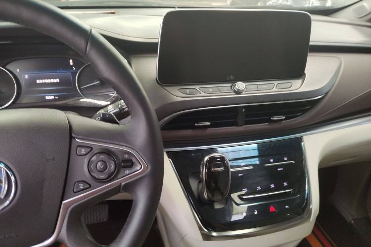 Used Buick GL8 2021 Land Cruiser Executive Class 652T Luxury Model
