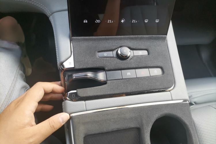 Used Nio ES8 2020 450 km Signature Edition 7-Seater Version
