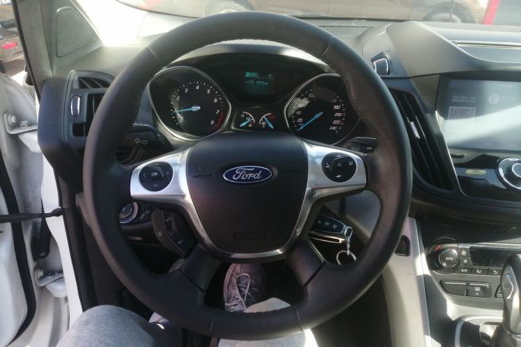 Used Ford Kuga 2013 1.6L GTDi Two-Wheel-Drive Trend Model