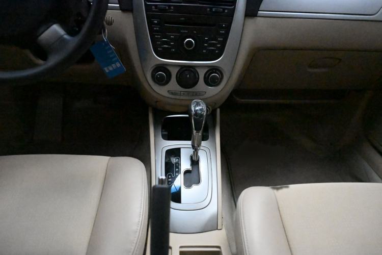 Used Buick Excelle 2013 1.5L Automatic Classic Model
