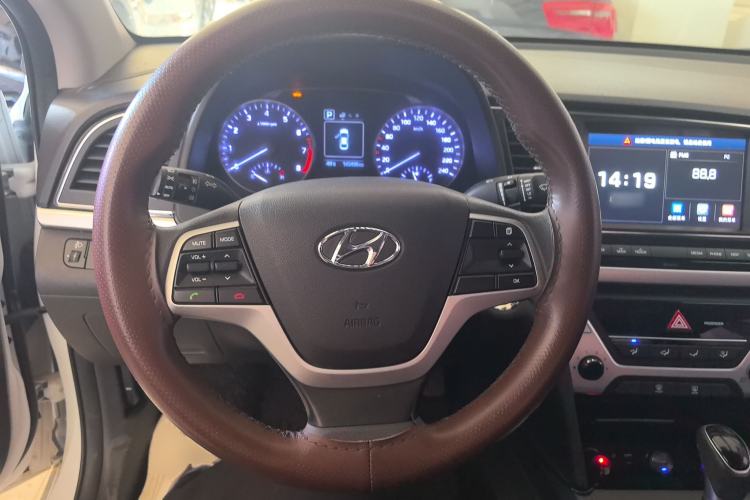 Used Hyundai Elantra 2016 1.6L Automatic ZhiXuan – Elite Version