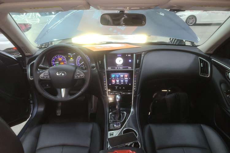 Used Infiniti Q50L 2015 2.0T Comfort Edition
