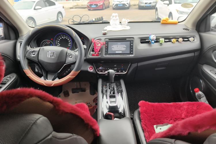 Used Honda Vezel 2015 1.8L CVT Four-Wheel Drive Flagship Model
