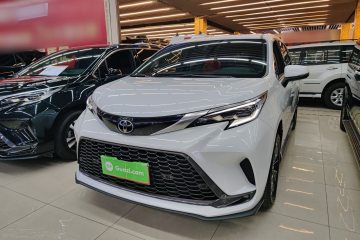 Used Toyota Granvia 2024 2.5L Hybrid Luxury Edition