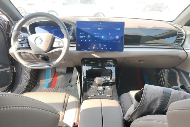 Used BYD Han 2022 EV Genesis Edition 715KM Front-Wheel-Drive Prestige Model
