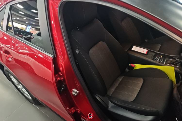 Used Mazda CX-4 2018 2.0L Automatic Two-Wheel Drive Blue Sky Exploration Version China V Standard