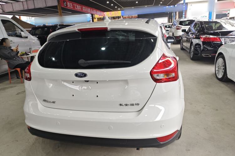 Used Ford Focus 2018 Hatchback Classic 1.6L Automatic Trendy SmartDrive Edition