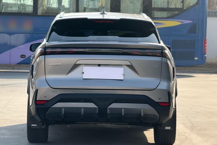 Used  L7 2024 1.5T 115 km PLUS Dragon Edition
