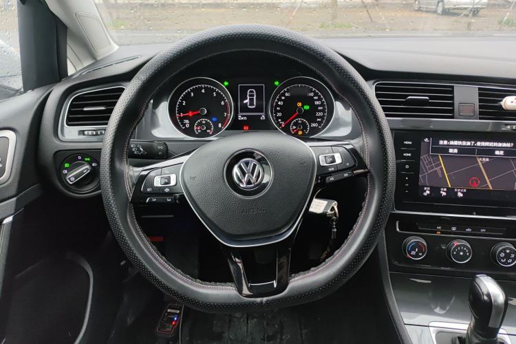 Used Volkswagen Golf 2020 200TSI DSG Comfortable and Ambitious Edition