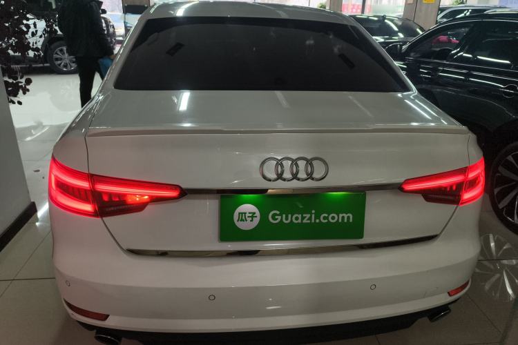 Used Audi A4L 2017 Plus 40 TFSI Ambition Model
