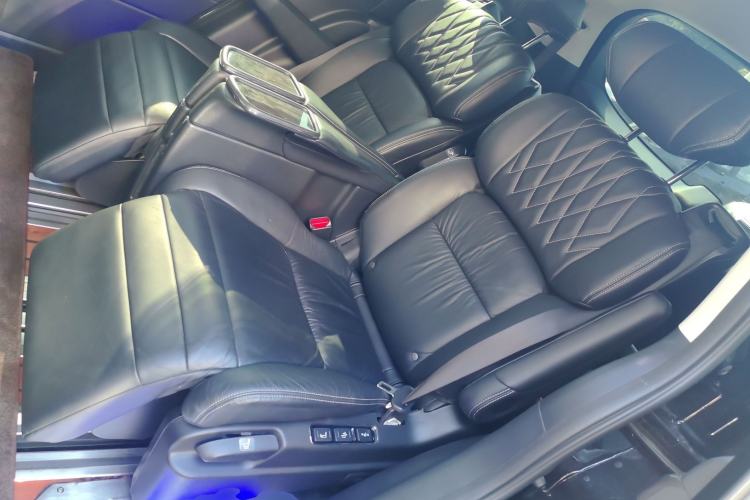 Used Honda Elysion 2019 2.0L Hybrid Supreme Edition
