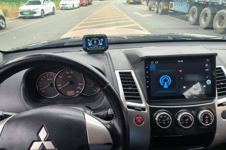 Used Mitsubishi Pajero Sport 2013 2.4L Manual Two-Wheel Drive Comfort Edition
