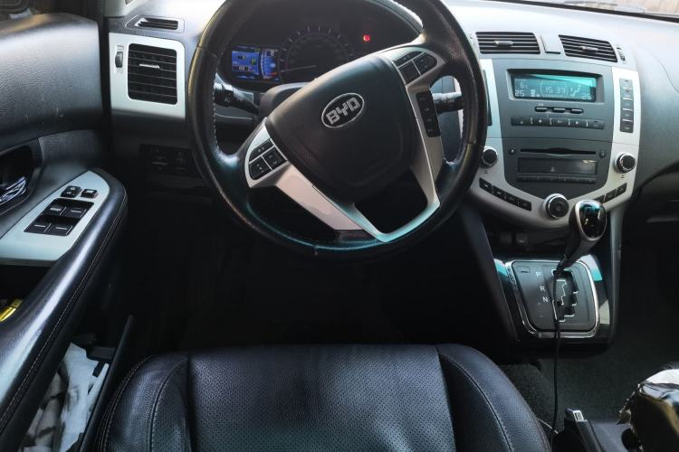 Used BYD S6 2014 2.4L Automatic Luxury Version 5 Seats