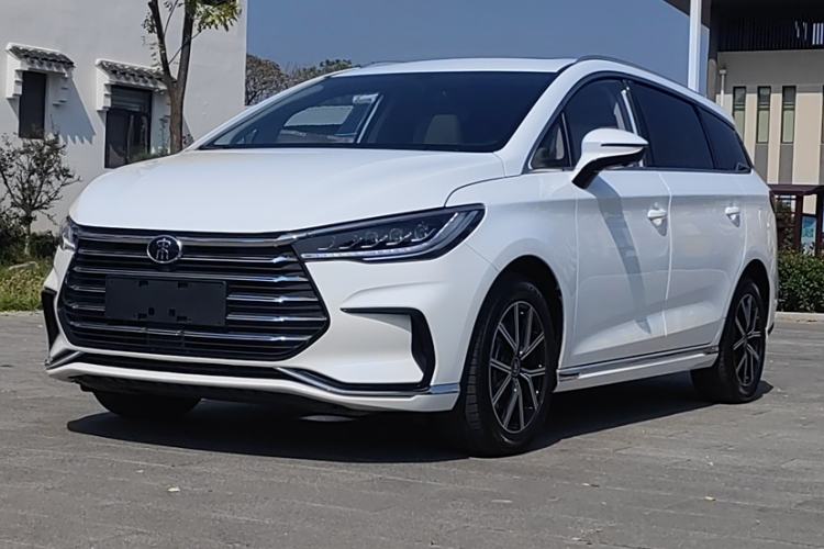 Used BYD Song MAX New Energy 2022 DM-i 105KM Prestige Model
