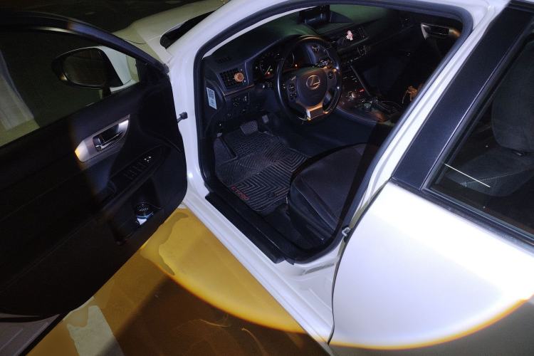 Used Lexus CT 2014 CT200h Comfort Edition Two-Tone