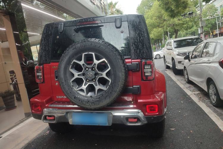 Used Beijing Auto BJ40 2018 PLUS 2.3T Automatic Four-Wheel Drive Flagship Version China V Emission Standard
