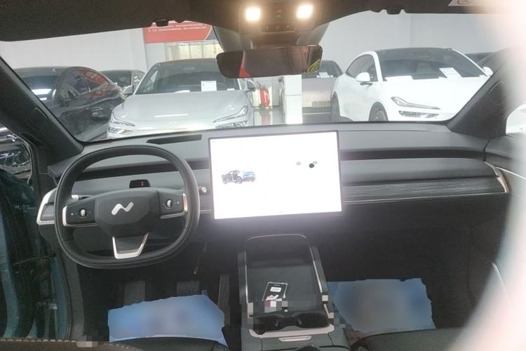 Used ONVO L60 2024 60 kWh Rear-Drive Version