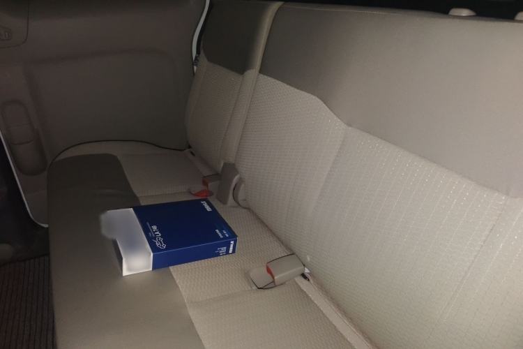 Used Nissan NV200 2016 Revised Version 1.6L CVT Luxury Edition
