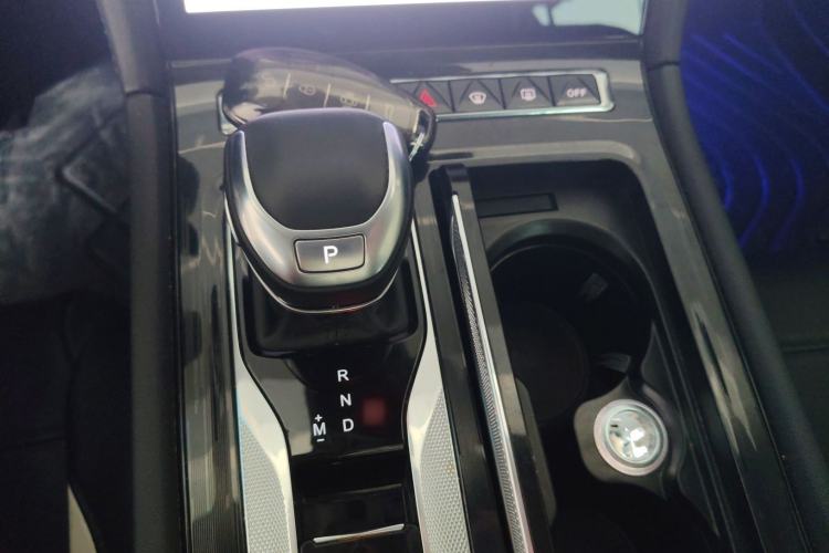 Used Hongqi H5 2023 1.5T DCT Smart Connect Flagship Edition
