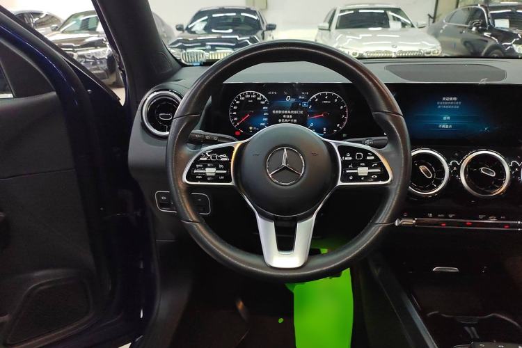 Used Mercedes-Benz GLB 2022 Second Facelift GLB 200 Fashion Edition