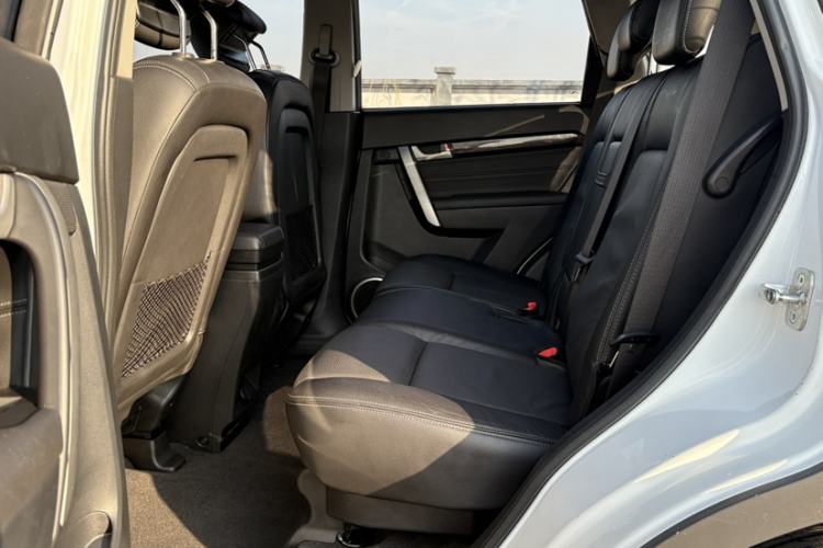 Used Chevrolet Captiva 2017 2.4L Two-Wheel Drive Luxury Edition 7 Seats
