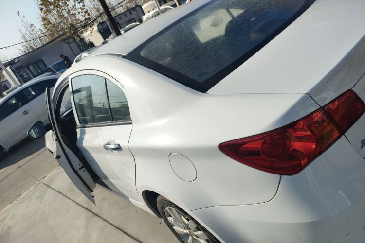 Used Roewe 350 2015 1.5L Manual Luxury Sunroof Edition
