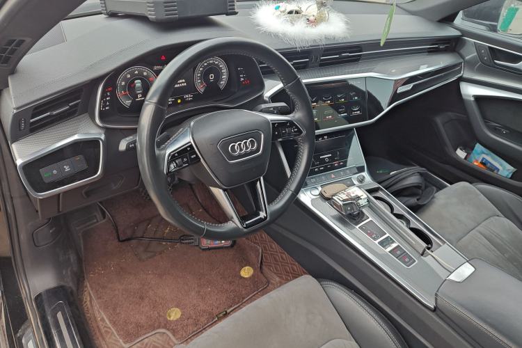 Used Audi A6L 2019 40 TFSI Luxury Dynamic Model
