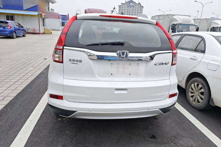 Used Honda CR-V 2016 2.0L Two-Wheel Drive Classic Edition