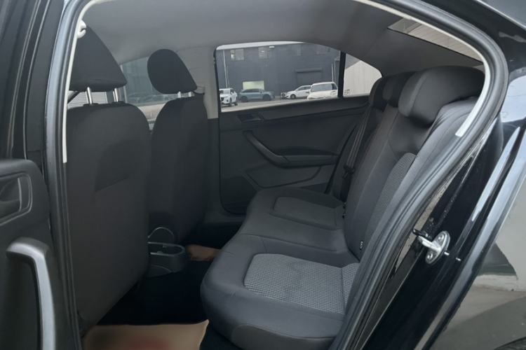 Used Volkswagen Santana 2016 1.4L Manual Fashion Edition