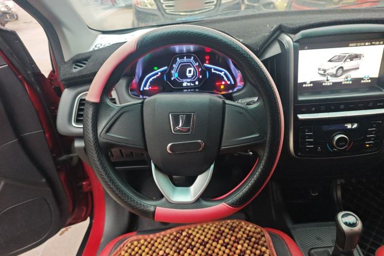 Used Luxgen U5 SUV 2017 1.6L Manual Knight Edition
