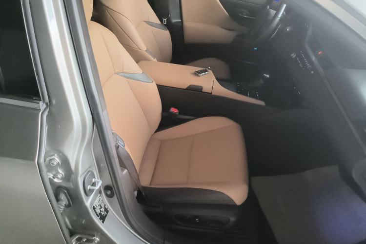 Used Lexus ES 2020 200 Excellence Edition
