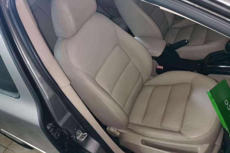 Used Skoda Octavia 2013 1.6L Automatic Yijun Edition
