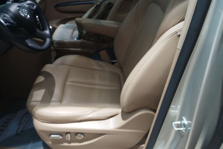 Used Buick GL8 2021 ES Landtrek 653T Luxury Model
