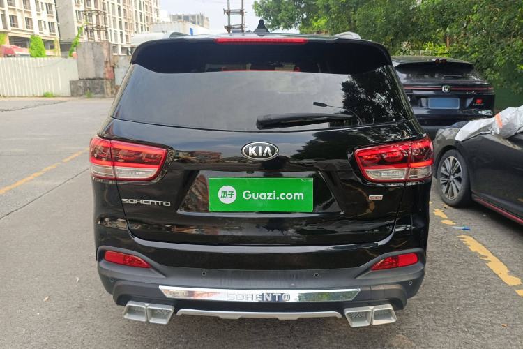 Used Kia Sorento 2015 Sorento L 2.4L Gasoline 4WD Elite Edition 5 Seats China IV Standard
